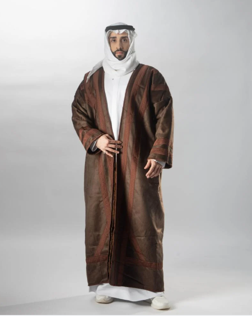 Medium brown velvet fur